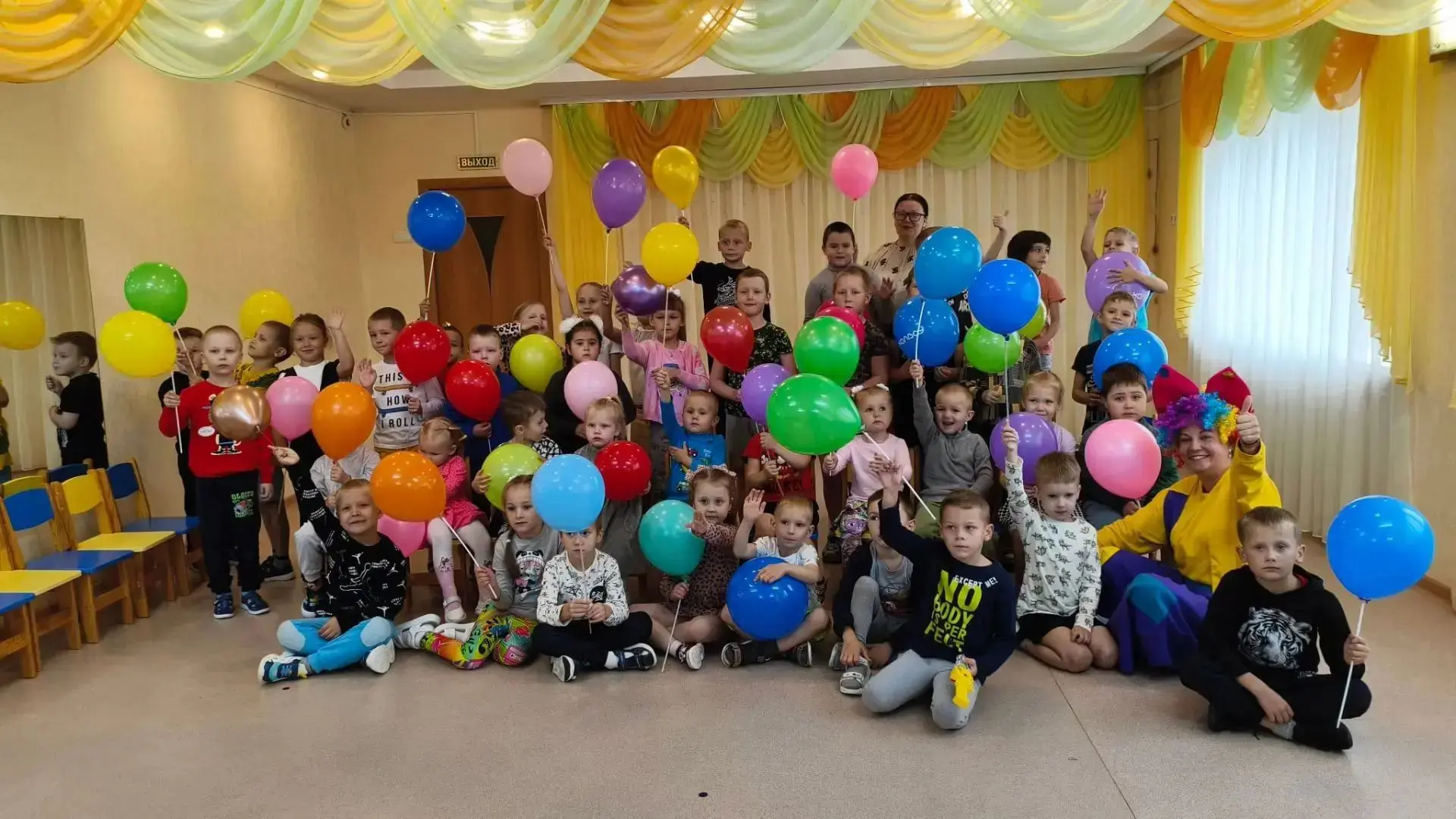 🎉🌷 Сегодня в нашем детском саду прошёл День знаний! Педагоги постарались сделать этот...