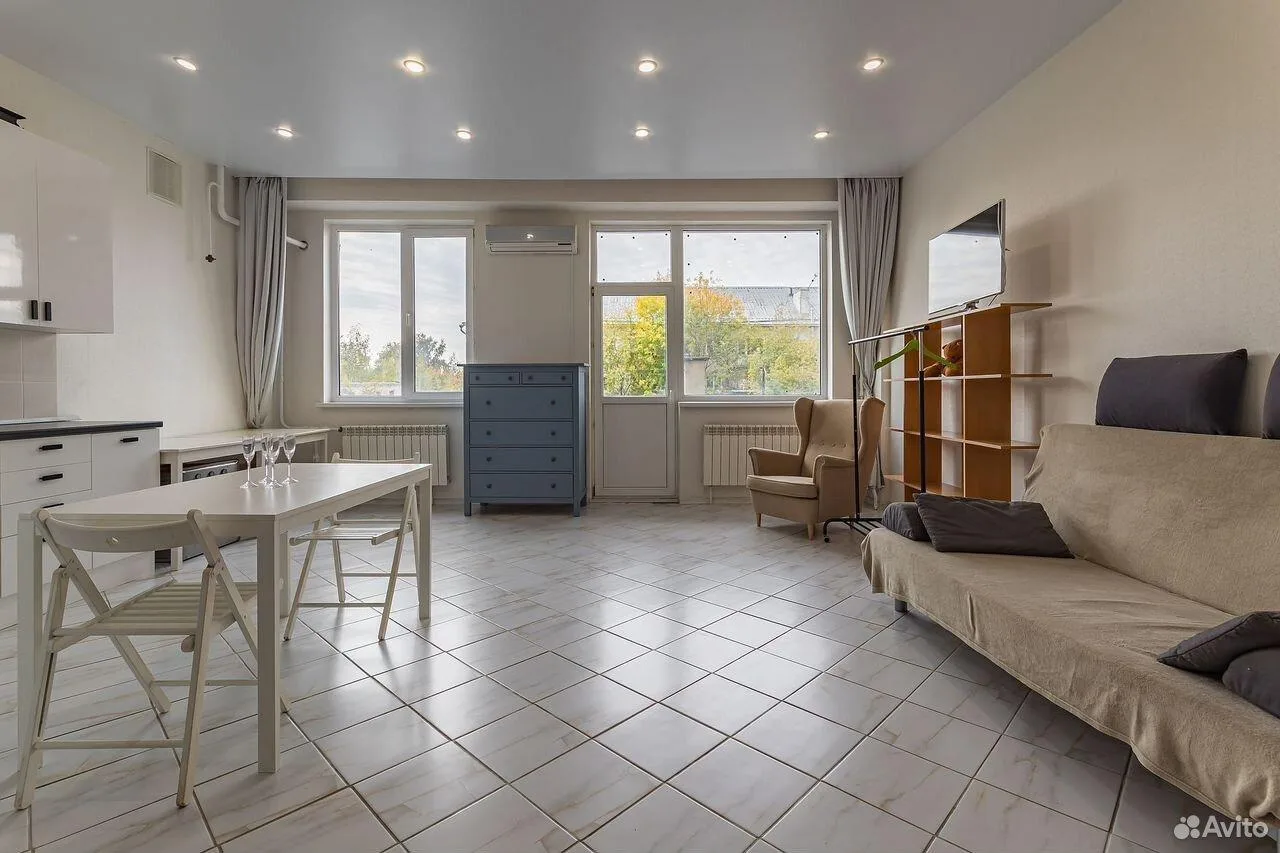 Сдам без посредников: 1-комнатная квартира, 50м²