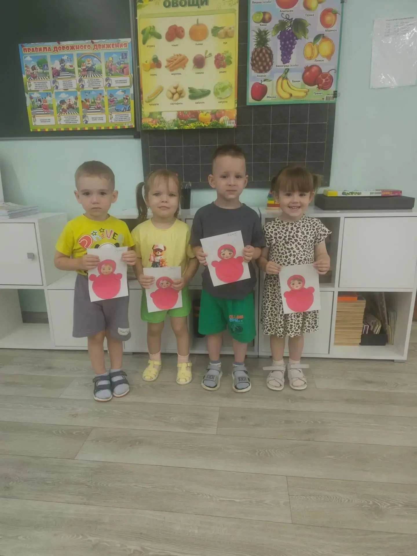 2026-Год дошкольного образования🧸💖🌞👫🇷🇺
Тематическая неделя "Игры и игрушки"🧸🪆🪅🌞👫
Аппликац