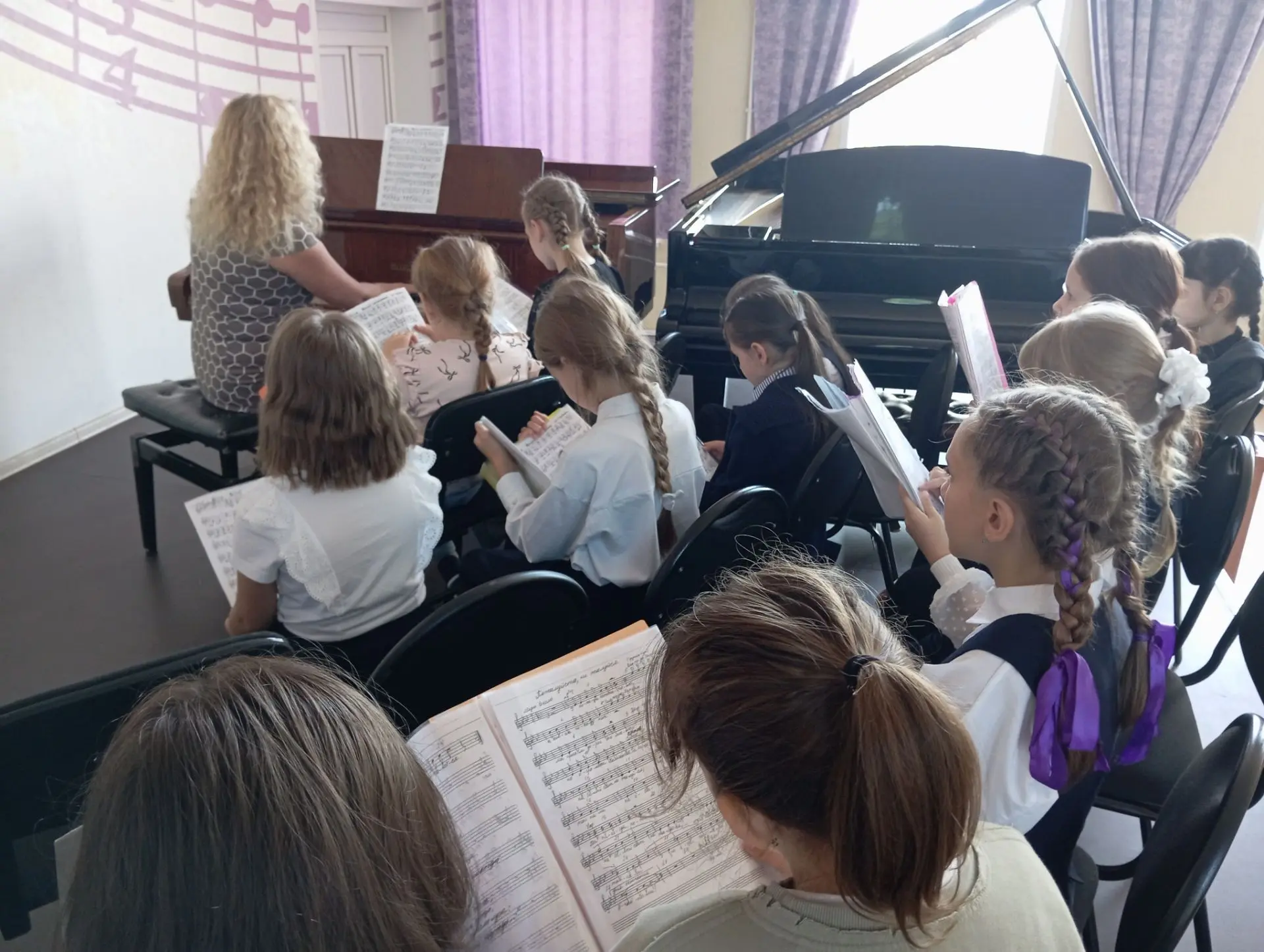 Фото