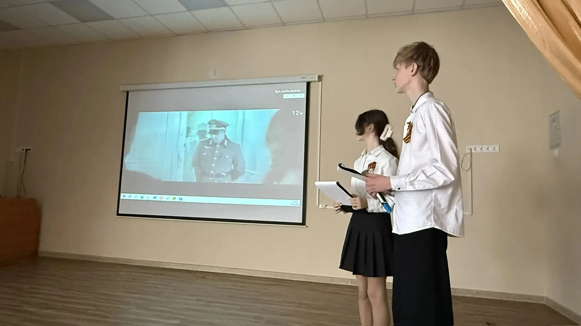 🕯️ На этой неделе в нашей гимназии прошли мероприятия, посвящённые Дню единых действий в память о ге