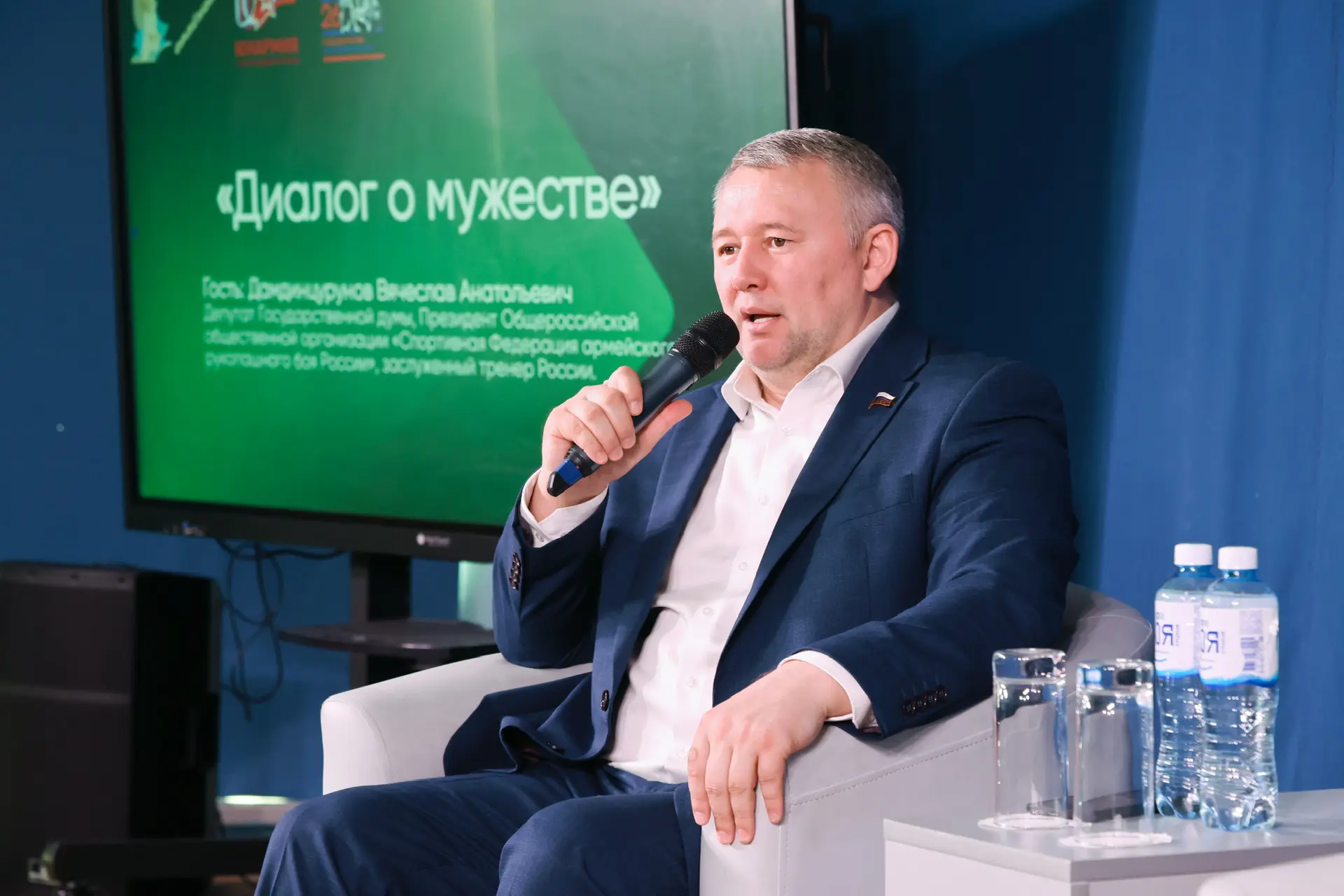 Научить побеждать не только на татами, но и в жизни 💪  Участники тематической программы «Служить Рос