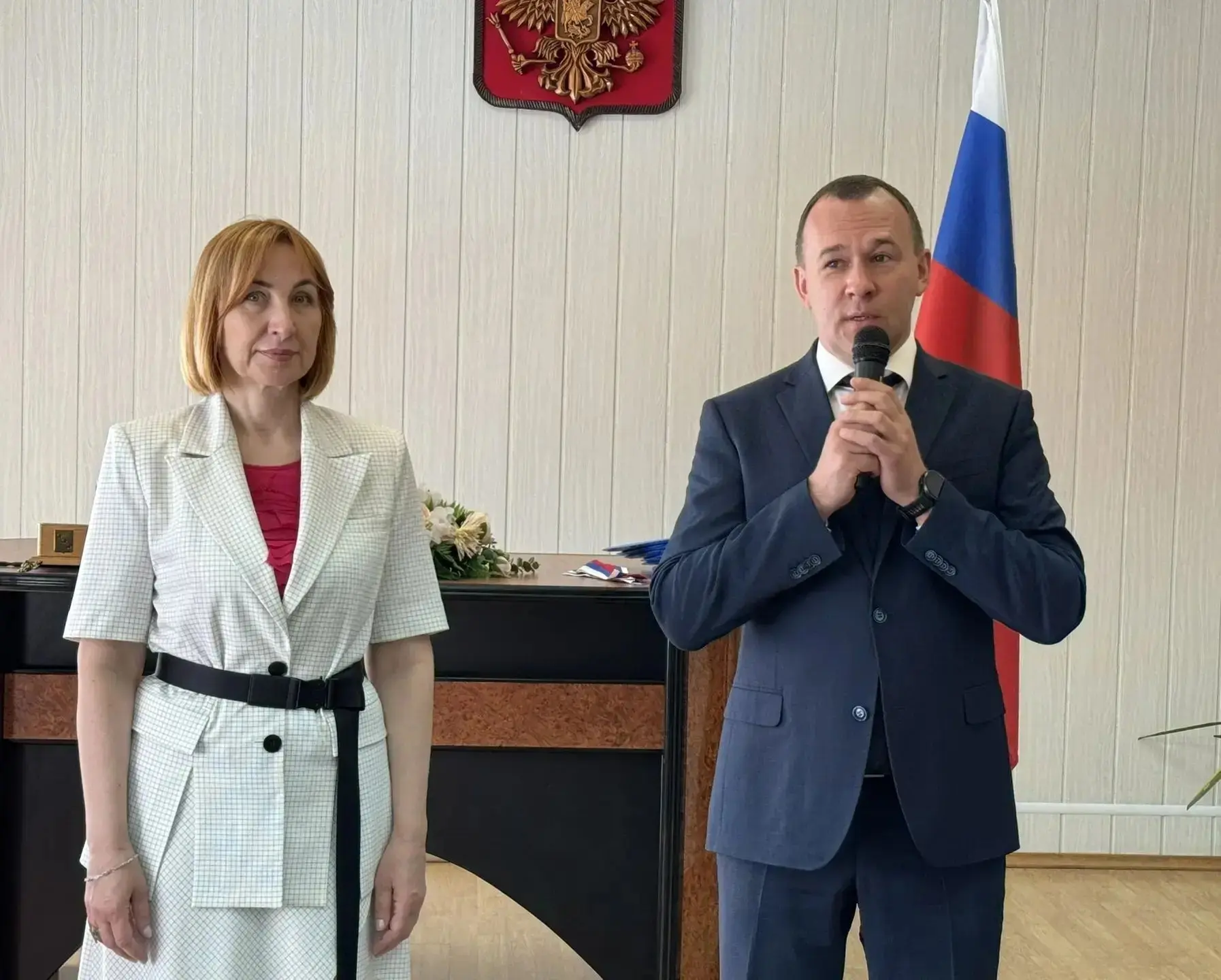 🇷🇺Сегодня, накануне Дня России, в светлом зале управления ЗАГС администрации Железнодорожного окру