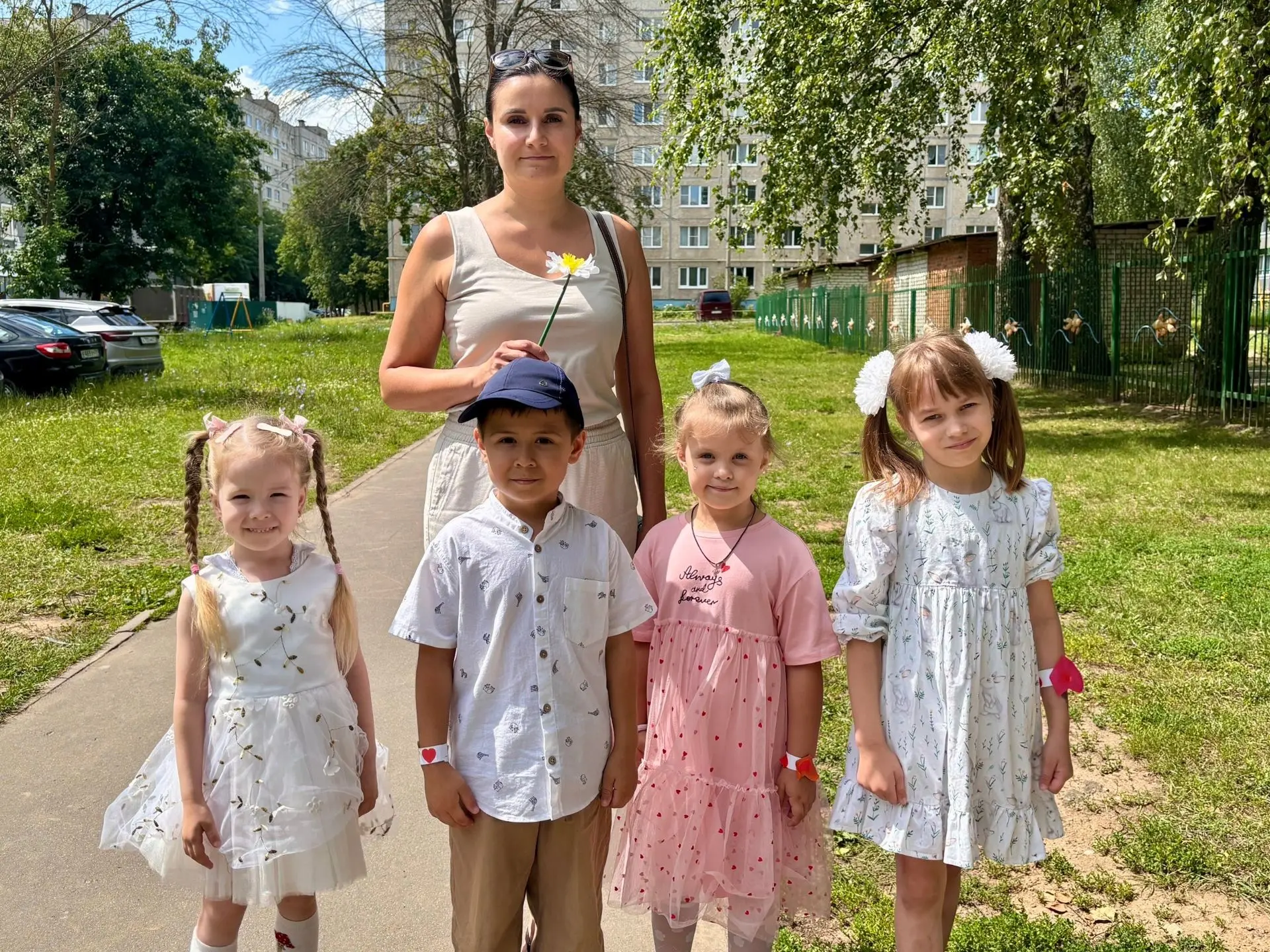 Сегодня, в День семьи, любви и верности, мы с радостью присоединились к акции «Ромашки добра». Подар