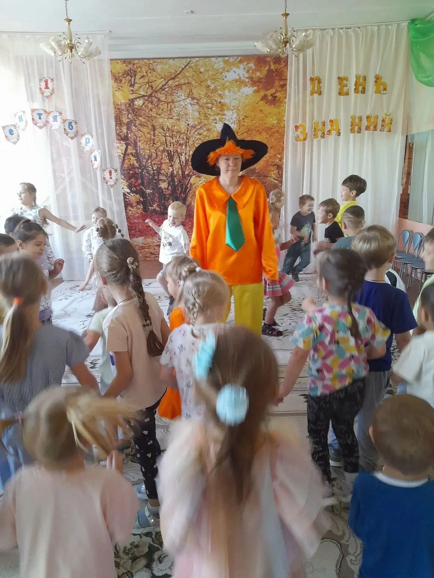 1 сентября - День Знаний! В нашем детском саду тоже был праздник! В гости приходил Незн...