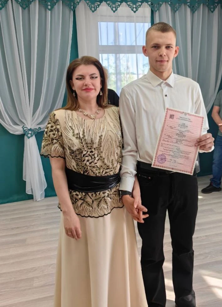 💫На одну семью сегодня в поселке Хандыга стало больше.

16 июня 2026 года, в отделе ЗАГС Томпонског