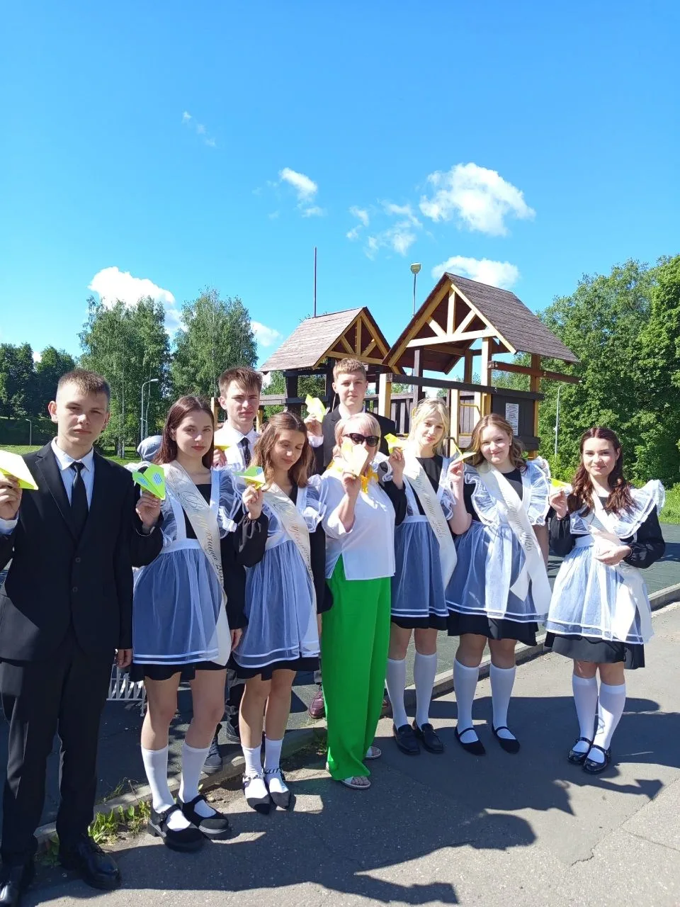 🎓 Последний звонок — особенный день для наших выпускников!