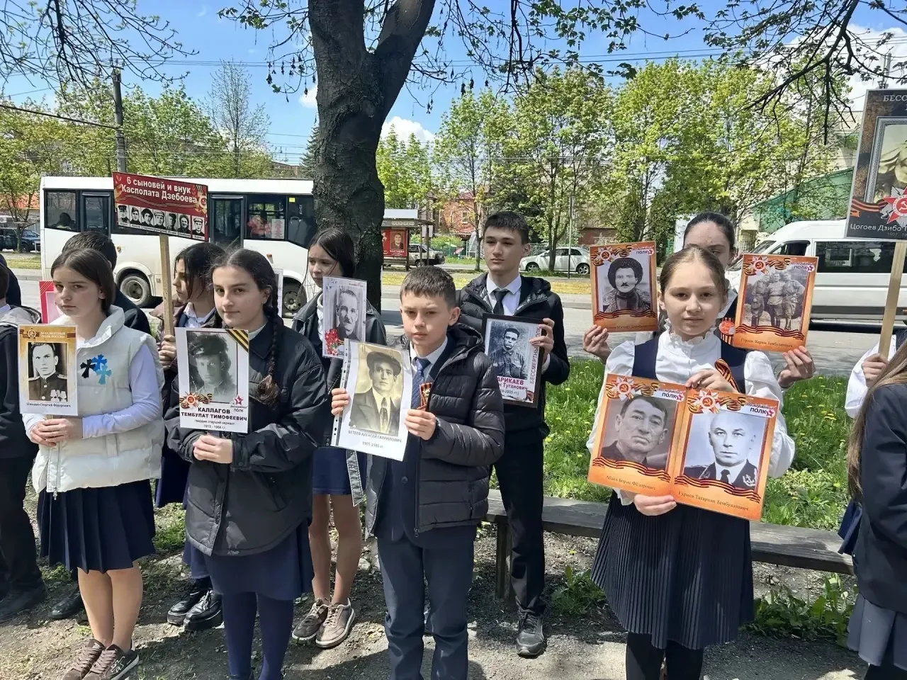 🎗️В преддверии великого праздника — Дня Победы - учащиеся МБОУ СОШ №46 им. И.М. Дзусова присоединили