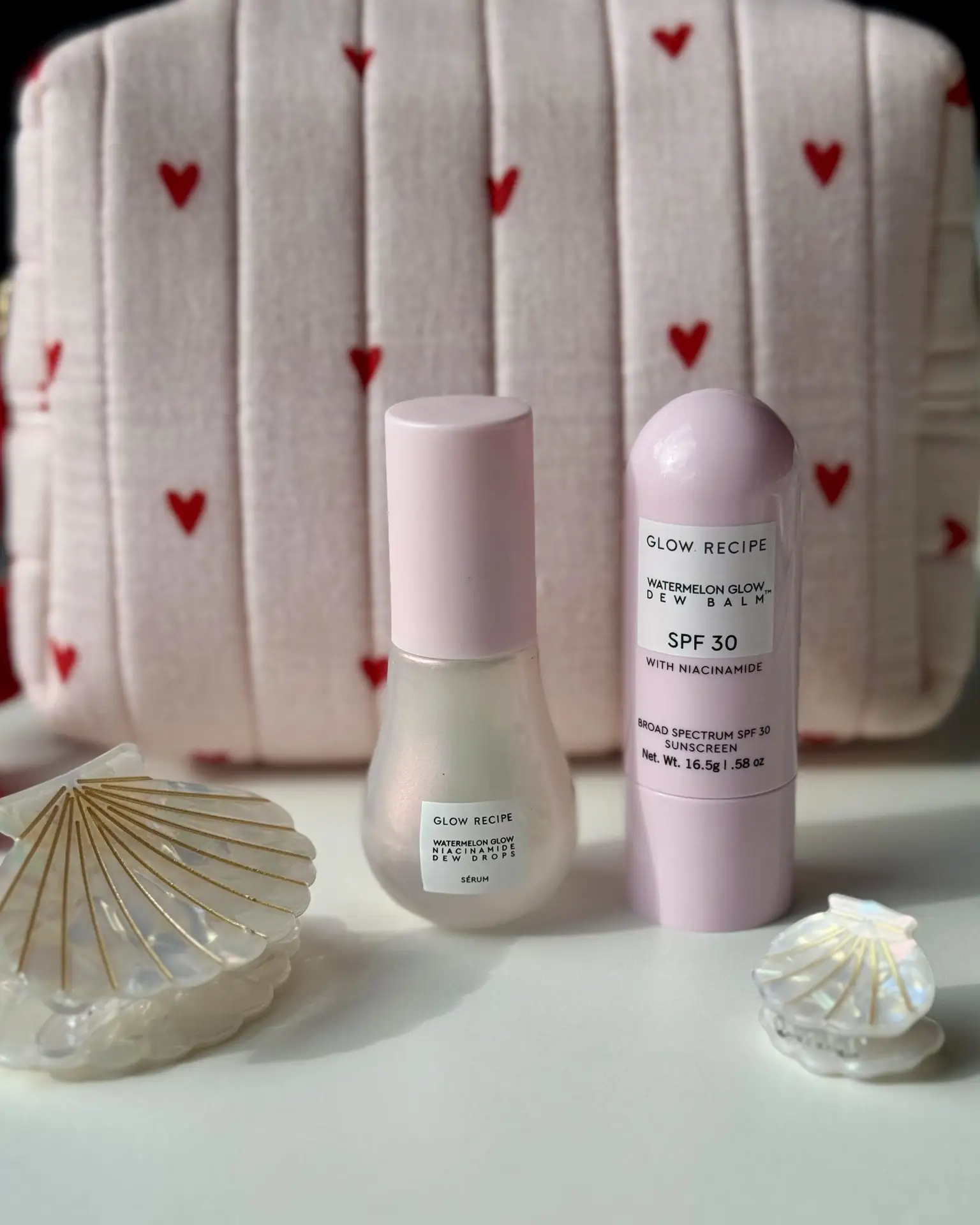 Попробовала два средства Glow Recipe — знаменитые Dew Drops и новый Dew Balm SPF 30.