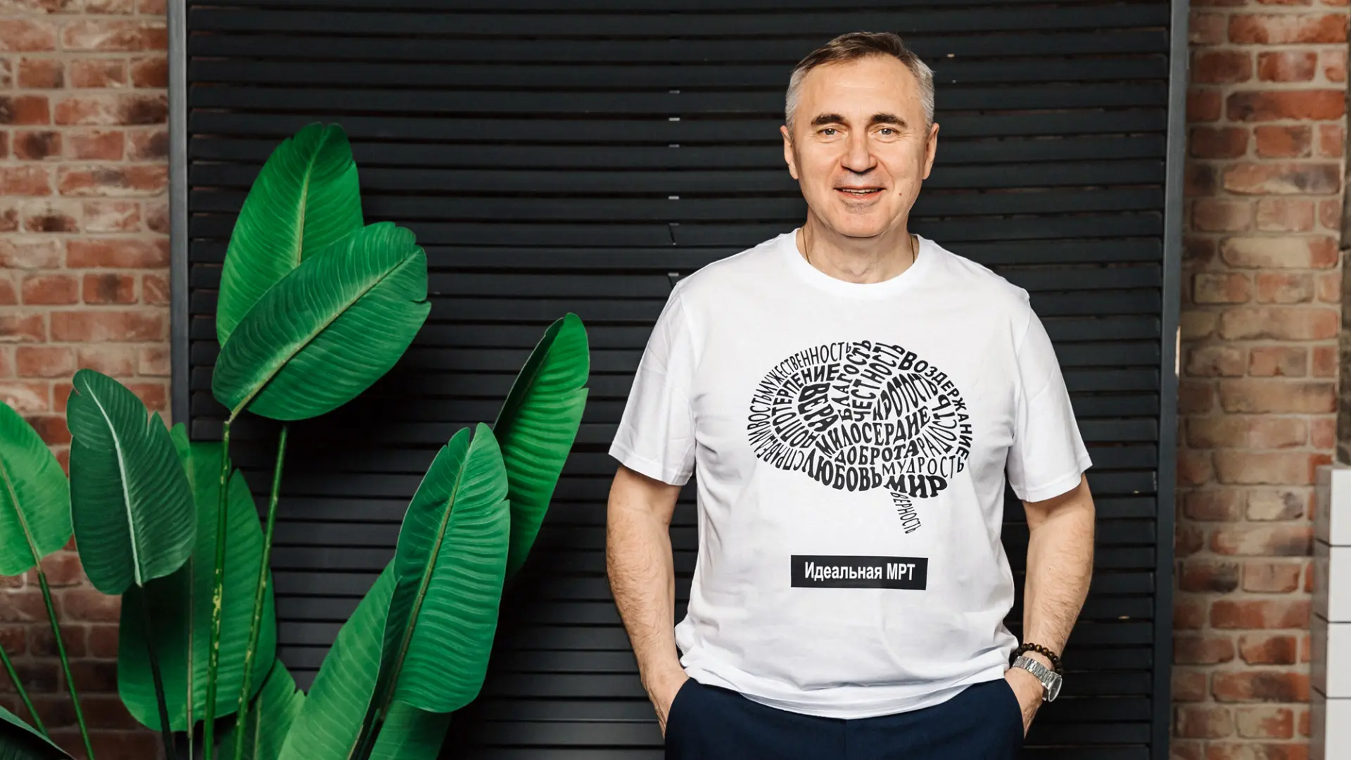 Иногда меня спрашивают, кого из специалистов я сам читаю и могу посоветовать.
И мне всегда радостно,