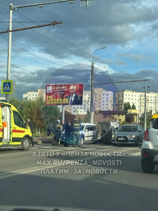 🚗 Массовое ДТП с перевернувшимся «Ниссаном» произошло в Пензе