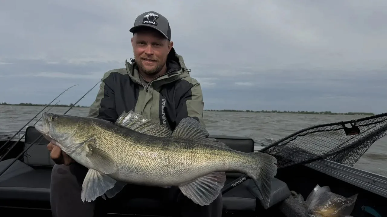 Предыдущий трофей потянул на 10300 в 96 см! 🐟

Ну а на этих фото скромные трëшка и пятачок 😁

УЗИ 