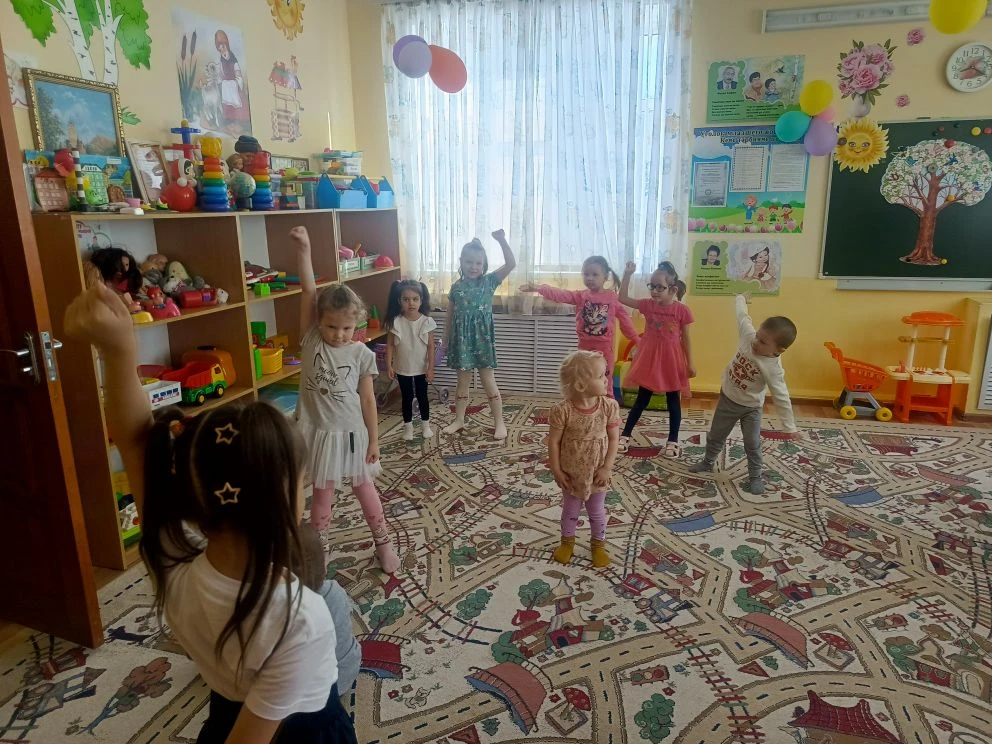 Зарядка для детей. Физическая активность необходима ребёнку ежедневно. Зарядка для дете...