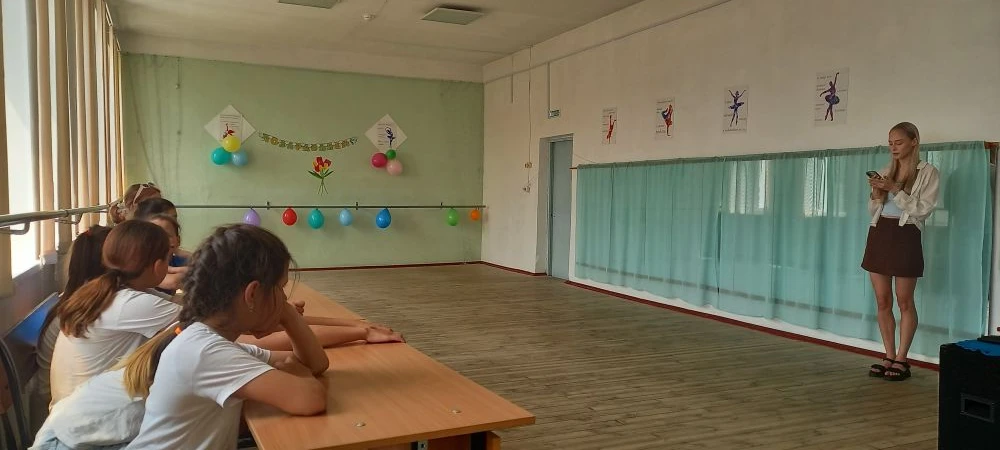 Сегодня в Детской школе искусств № 49 п.Елань прошла интеллектуальная викторина " Что  ...
