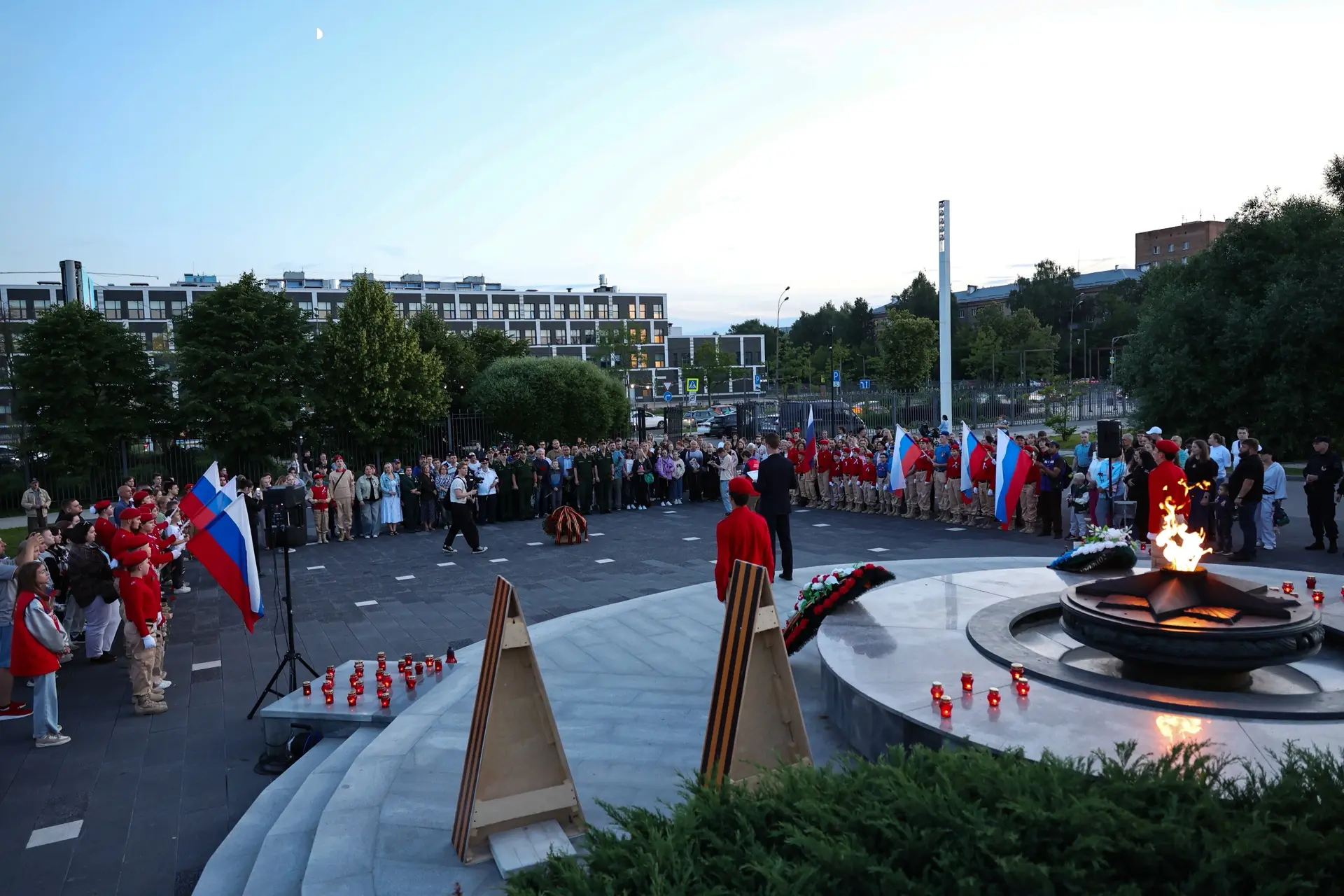 Помним подвиги героев!