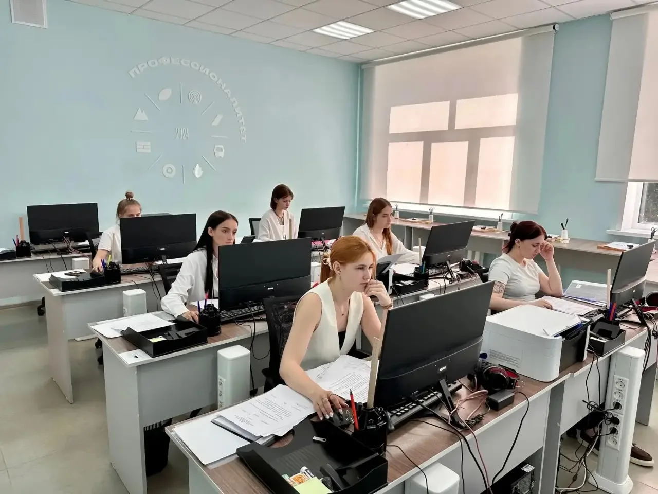✅ Среднее профессиональное образование в ЛНР выходит на новый уровень

Об этом сообщил Леонид Пасечн