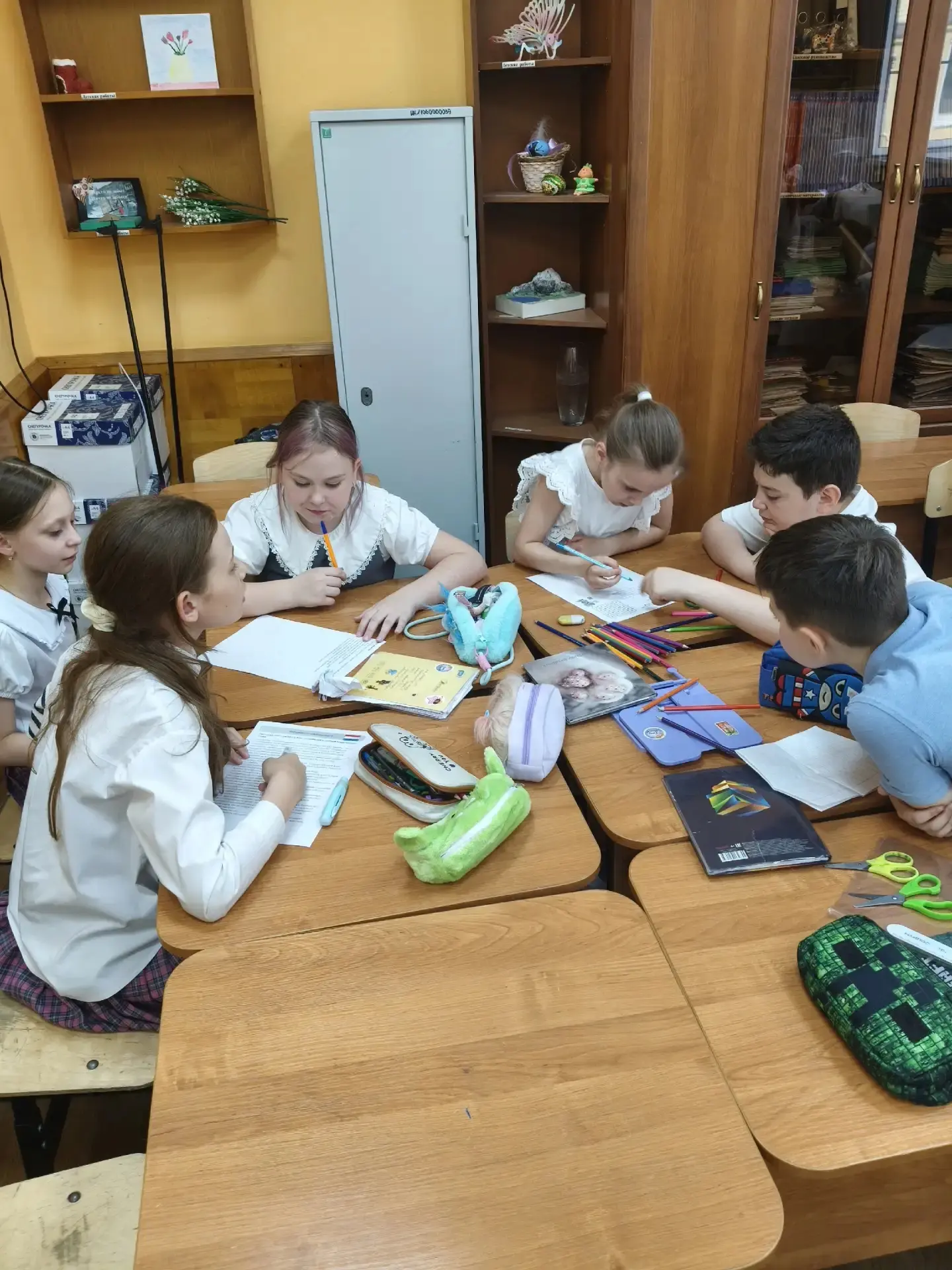 В 3 Б и 3 В классах (учитель - Аксёнова Анастасия Андреевна) прошёл интересный урок окр...