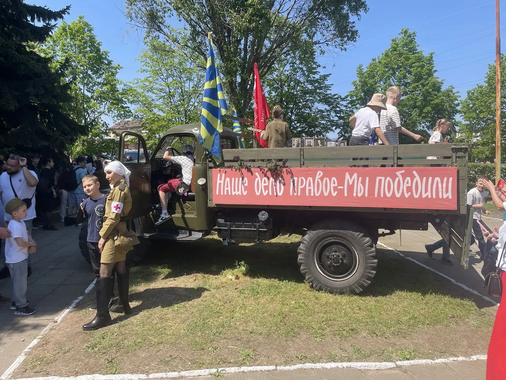⚡️В ДОСААФ сегодня проходит выставка восстановленных автомобилей   По Ейску пронесся автопробег, в к