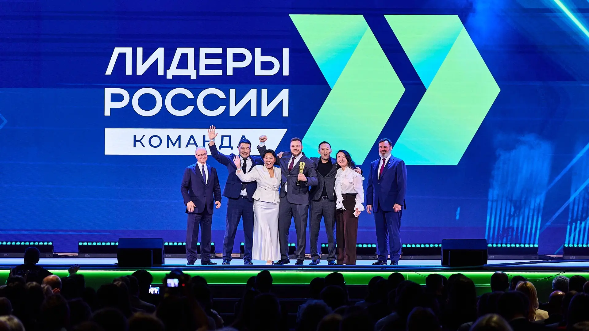 Команды ФНС России – победители шестого сезона конкурса «Лидеры России»! 🏆
