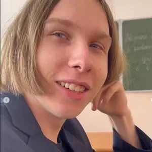 Это просто 10-классник, который создал методику поиска родных, участвовавших во Второй ...