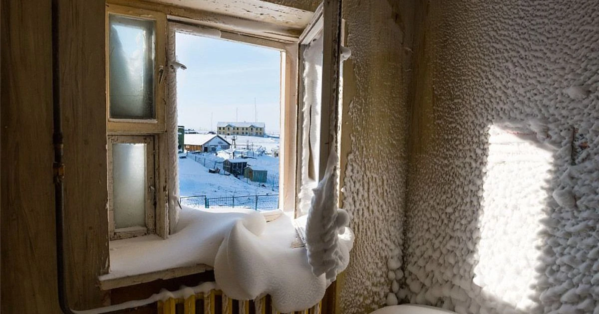 Что происходит с PIR на морозе -65°C? - Ничего! 

❄️PIR сохраняет все свои свойства в экстремальном 