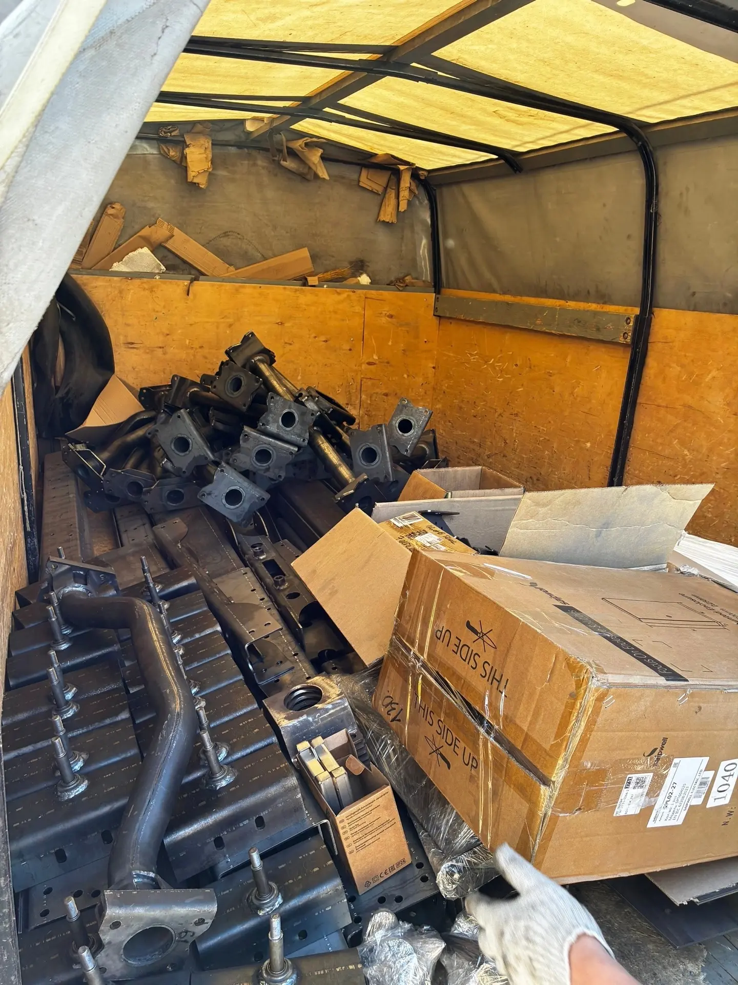 Уффф теплышко 🥵 можно крутить гайки на своей Газельке везде 🤭
Свежий подвоз мощнейших усилителей и