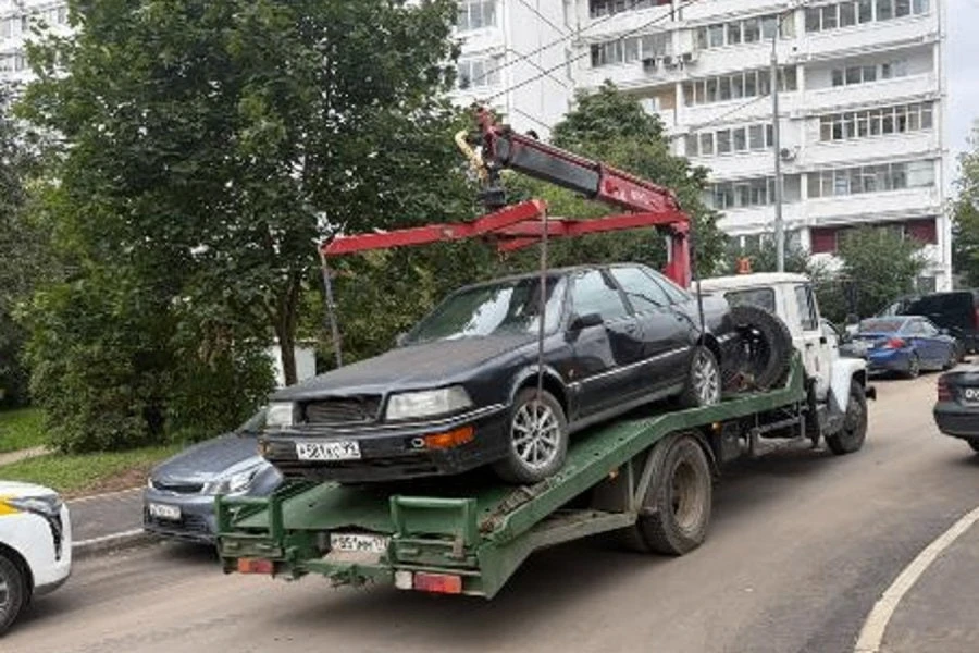 В Силино усилена работа по выявлению брошенных автомобилей