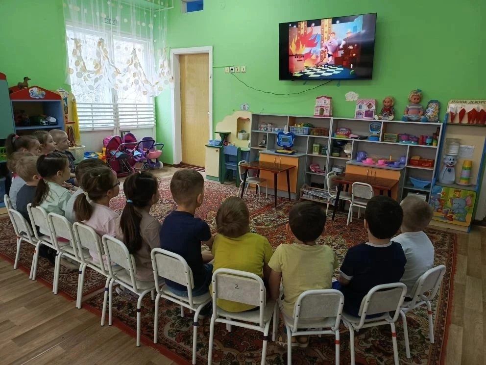 День пожарной охраны  30 апреля в России отмечается День пожарной охраны – праздник, посвященный сам