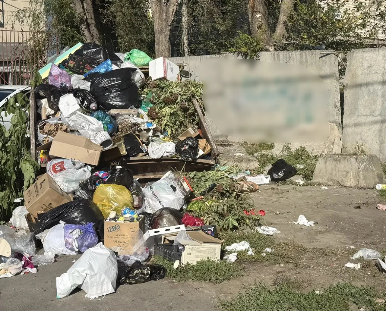 Такая картина на нескольких улицах Черкесска