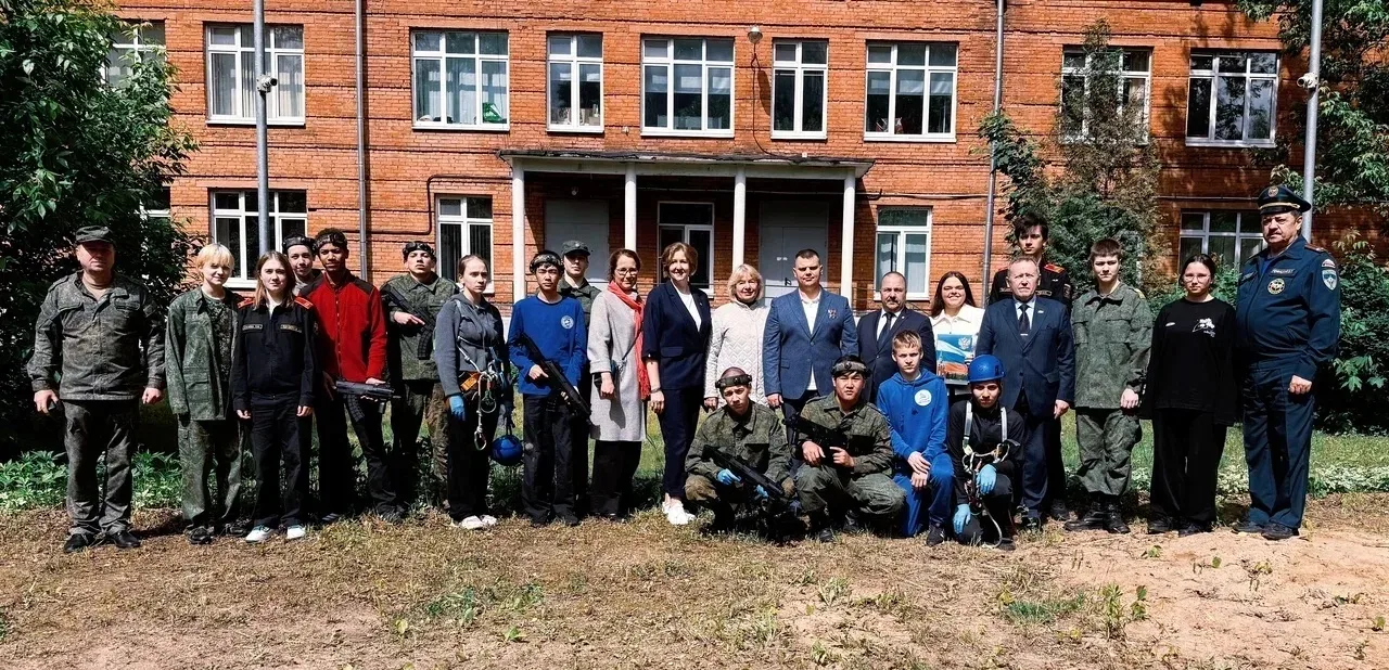 🎖️ Гордость, мужество и пример для подражания: нашу школу посетил Герой России Эдуард Иванович Казы