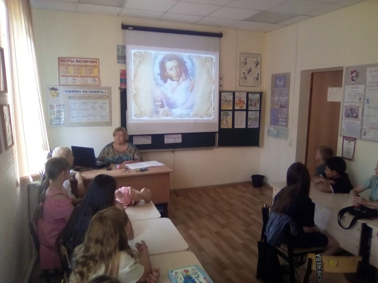 📚 В гостях у сказки: в лагере «Улыбка» прошла викторина по сказкам Пушкина!