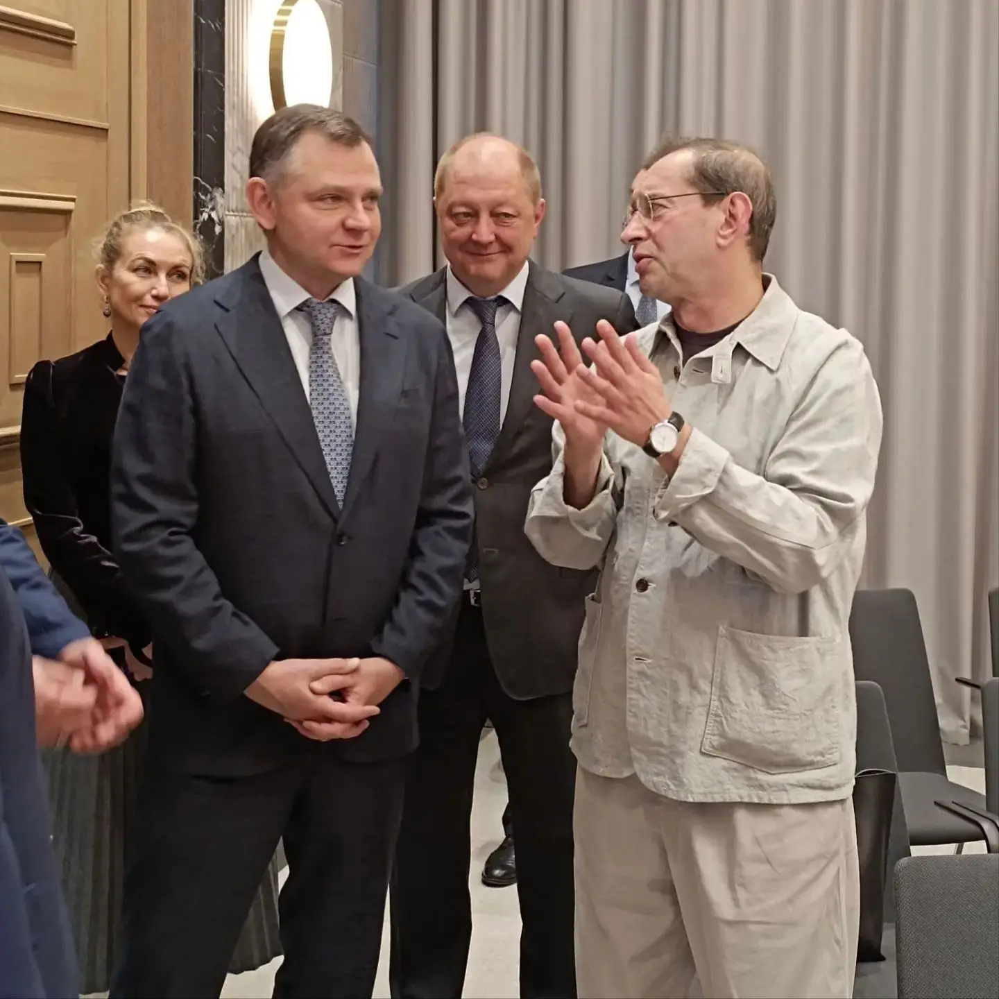 🎭 Константин Хабенский планирует приехать в Ростов-на-Дону с гастролями МХТ имени Чехова.