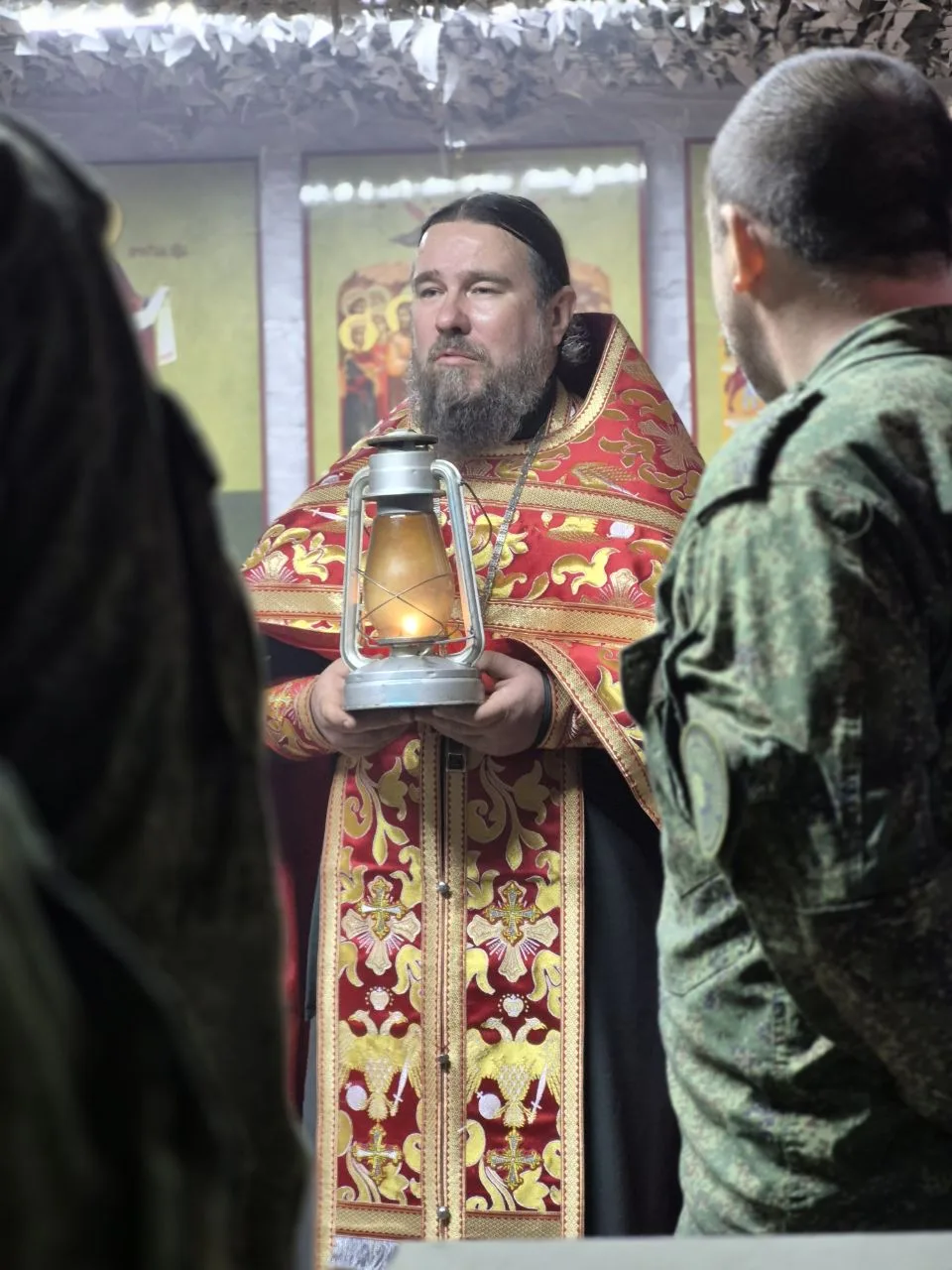 Благодатный огонь на фронте.