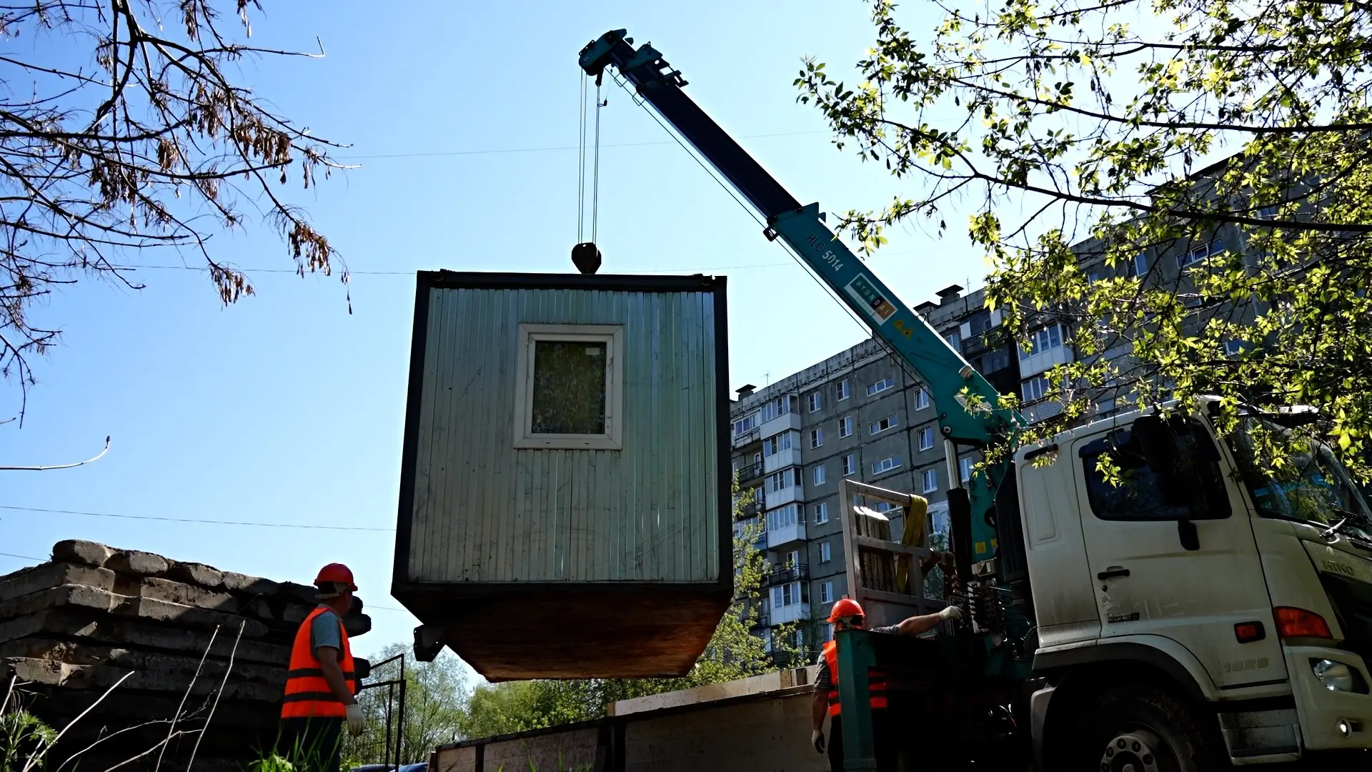 Более километра магистральных сетей водоотведения капитально отремонтируют на ул. Пермякова👷🏻  Подря