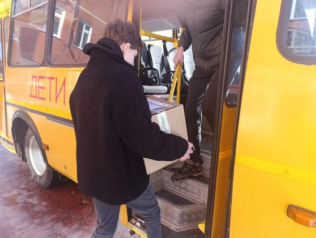 Тепло родного дома – в каждой посылке💕  Сегодня мы снова отправили нашим героям на передовую частичк