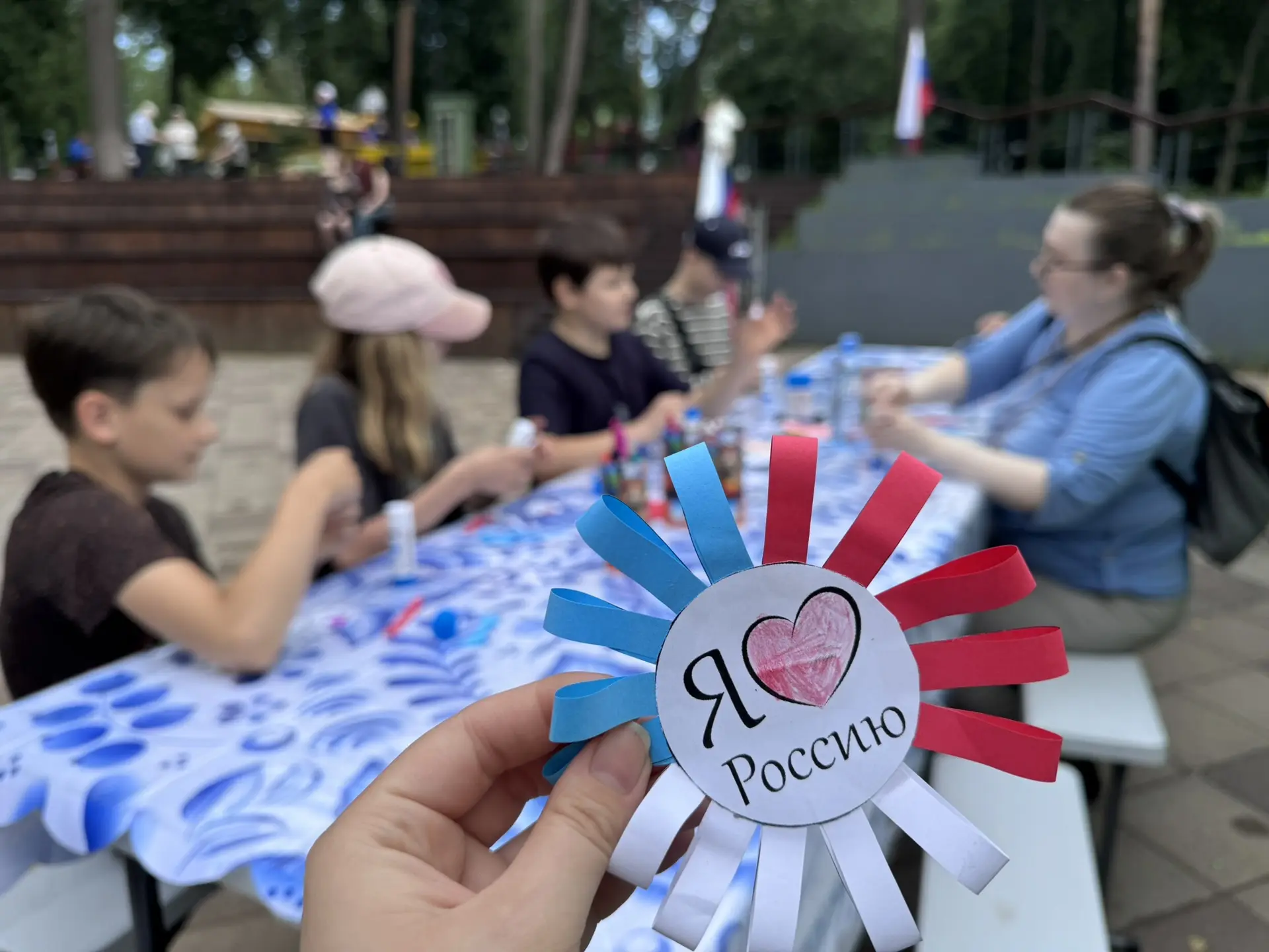 Дождик закончился и мы продолжаем наш праздник «С Россией в сердце» 🇷🇺