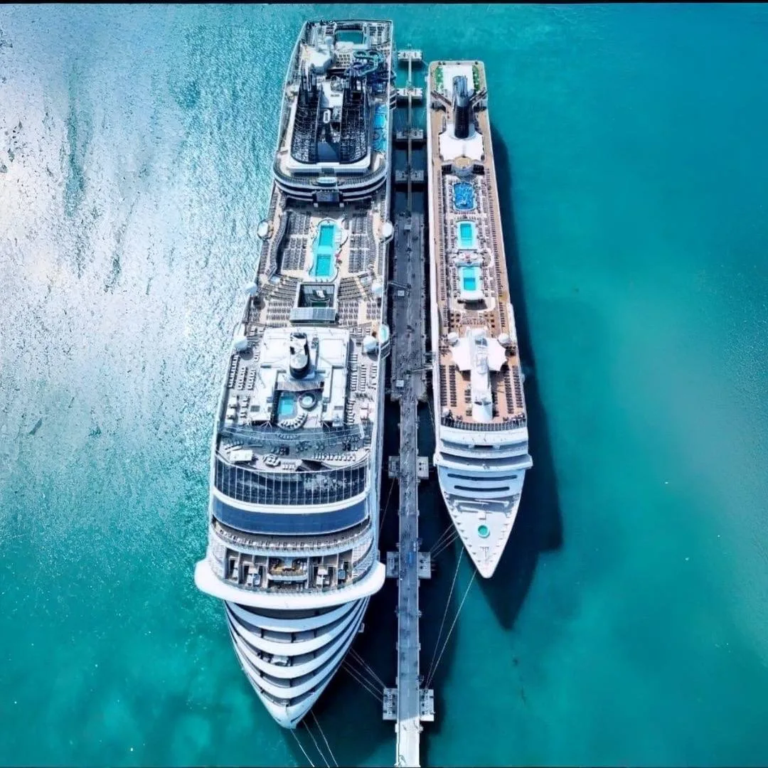 Уютный маленький лайнер или плавучий мегаполис? 🛳️