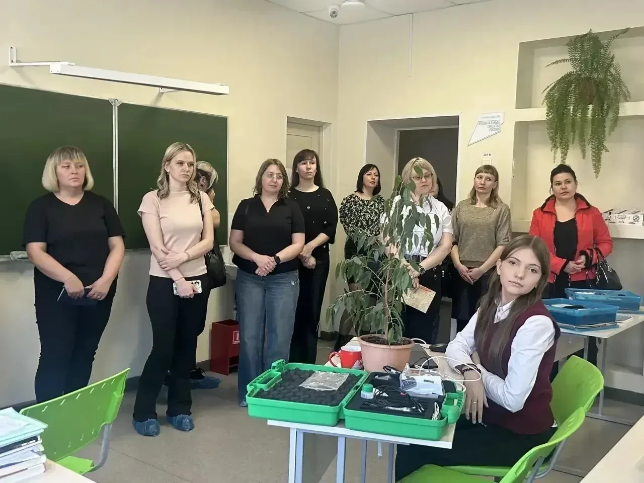 В детском технопарке «Кванториум» школы №25 — день открытий для родителей!  📌Представители городског