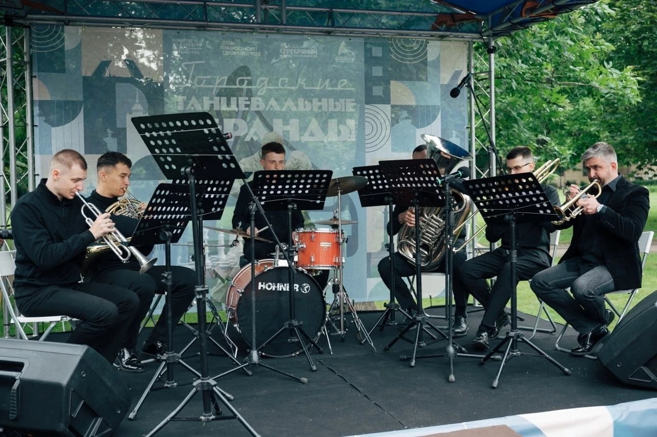 Фестиваль «Городские танцевальные веранды» 

29 июля в 16:00 в Юсуповском саду состоится танцевальна