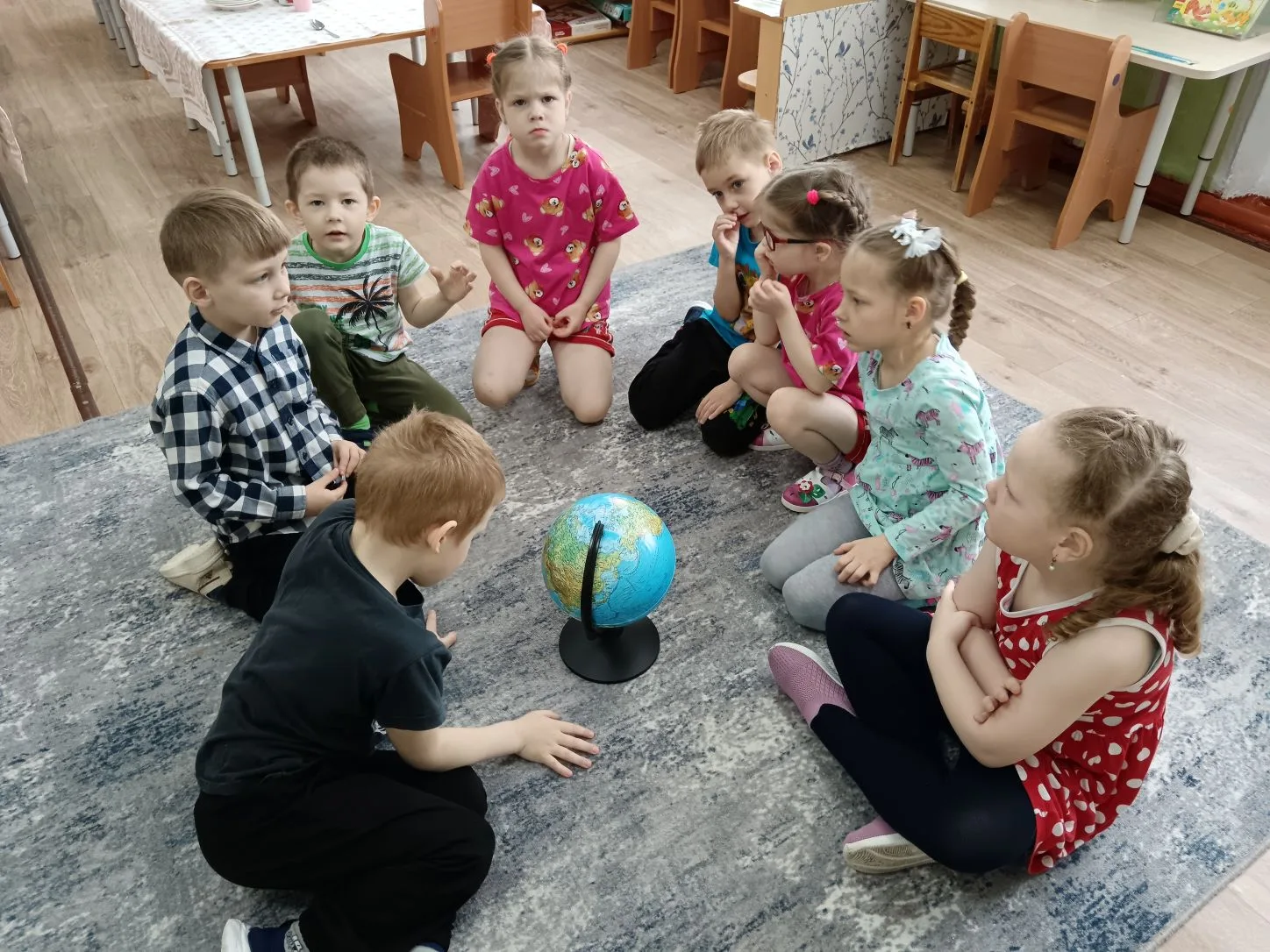 Ребята из старшей группы  «Цветочки» отправились в познавательное путешествие, посвящен...