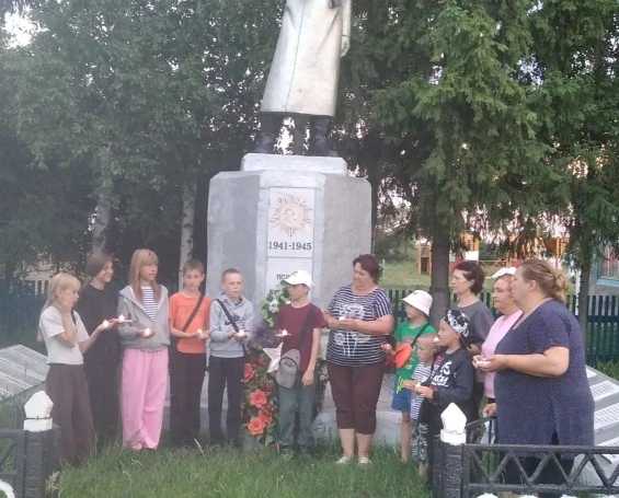 🇷🇺Наша память и боль

❗22 июня специалисты Долговского СДК и библиотеки провели акцию, посвященную