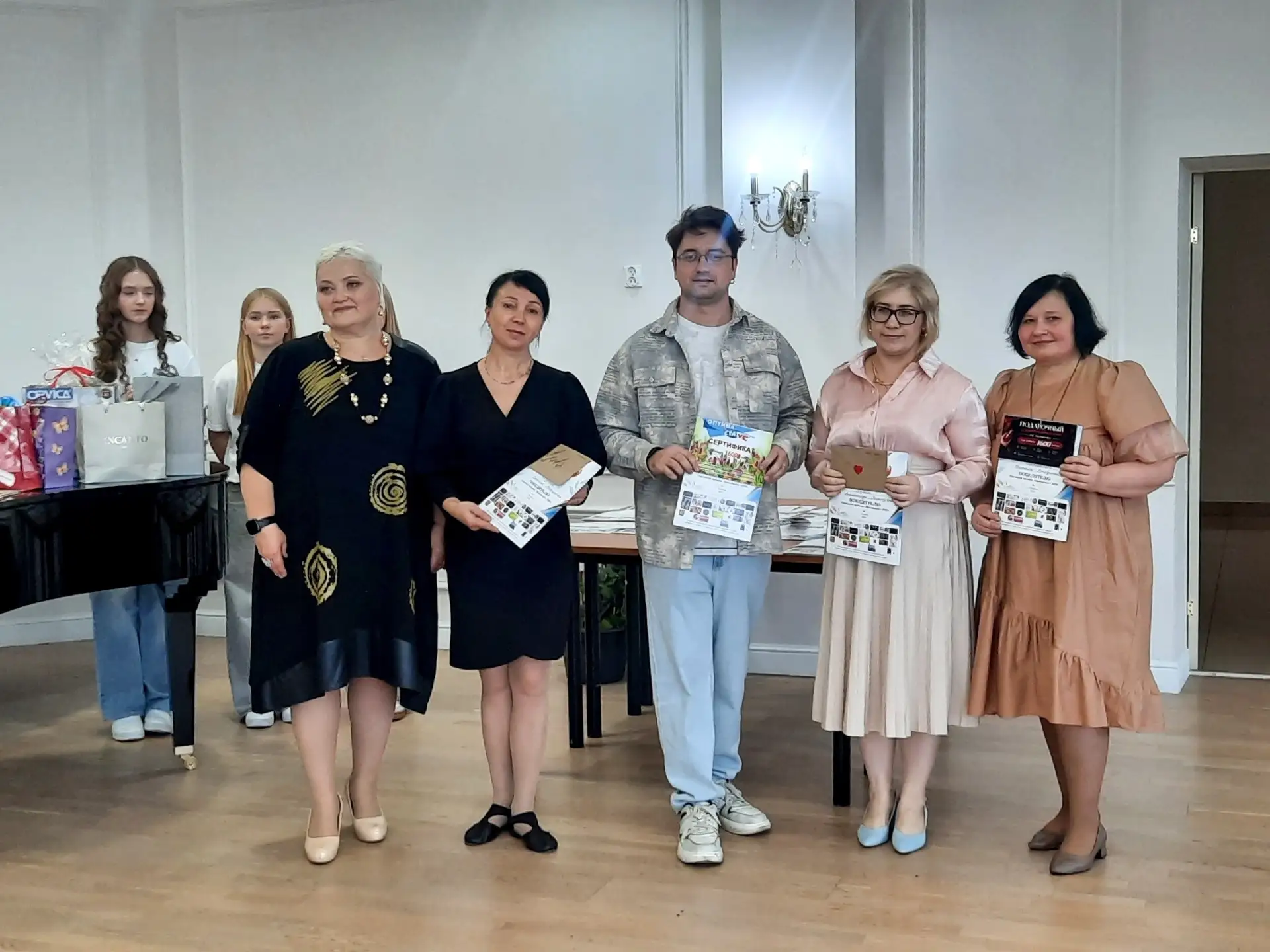 В Няндоме наградили педагогов: народная премия «Признание»