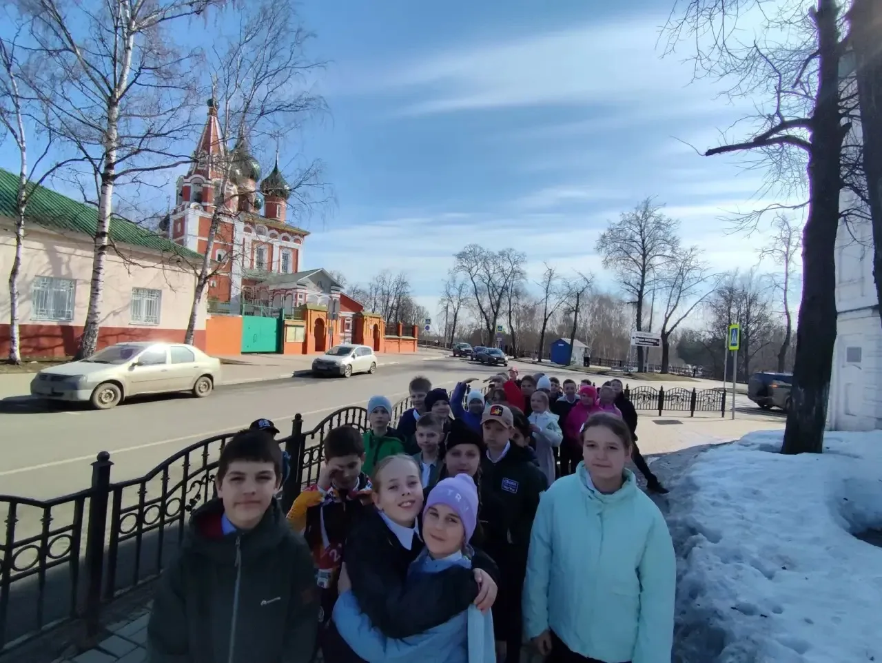 ✨Сегодня ученики 3 Б класса в рамках краеведческого проекта "Кристалл истории"💎 посетили Ярославский