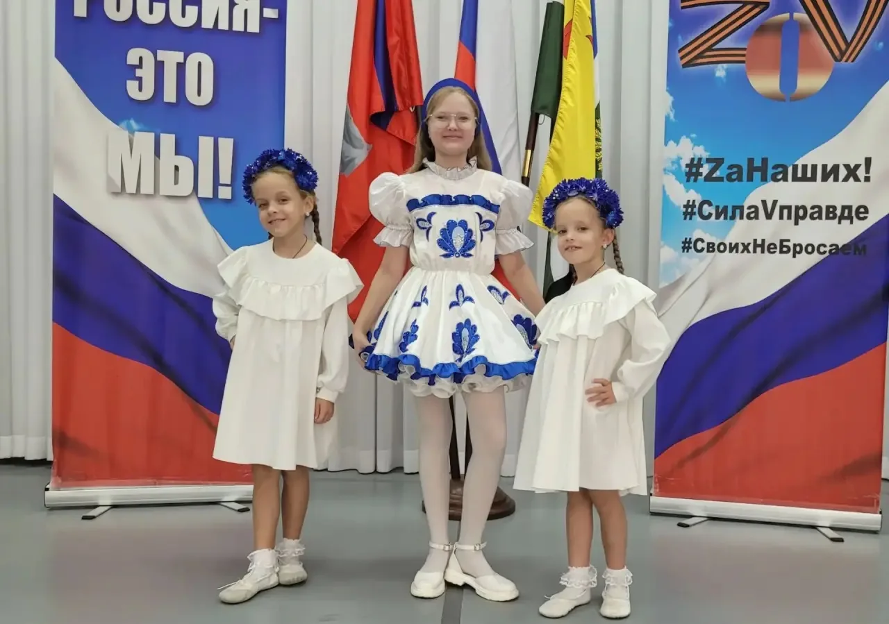 🎨 Сегодня солисты образцовой вокальной  студии "Акварель" Краснова Алиса, Яровые Анна ...