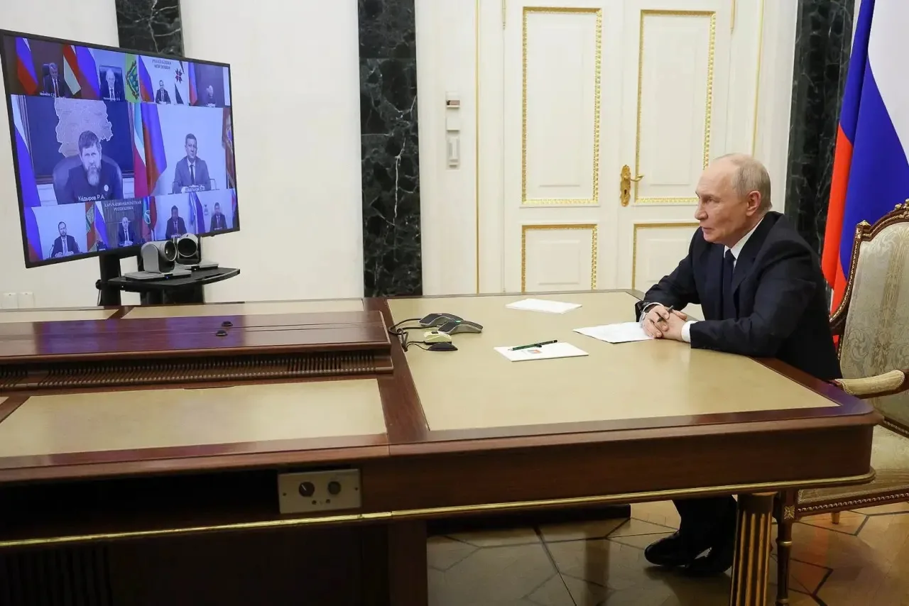 По видеосвязи принял участие в рабочей встрече Владимира Владимировича Путина с избранн...