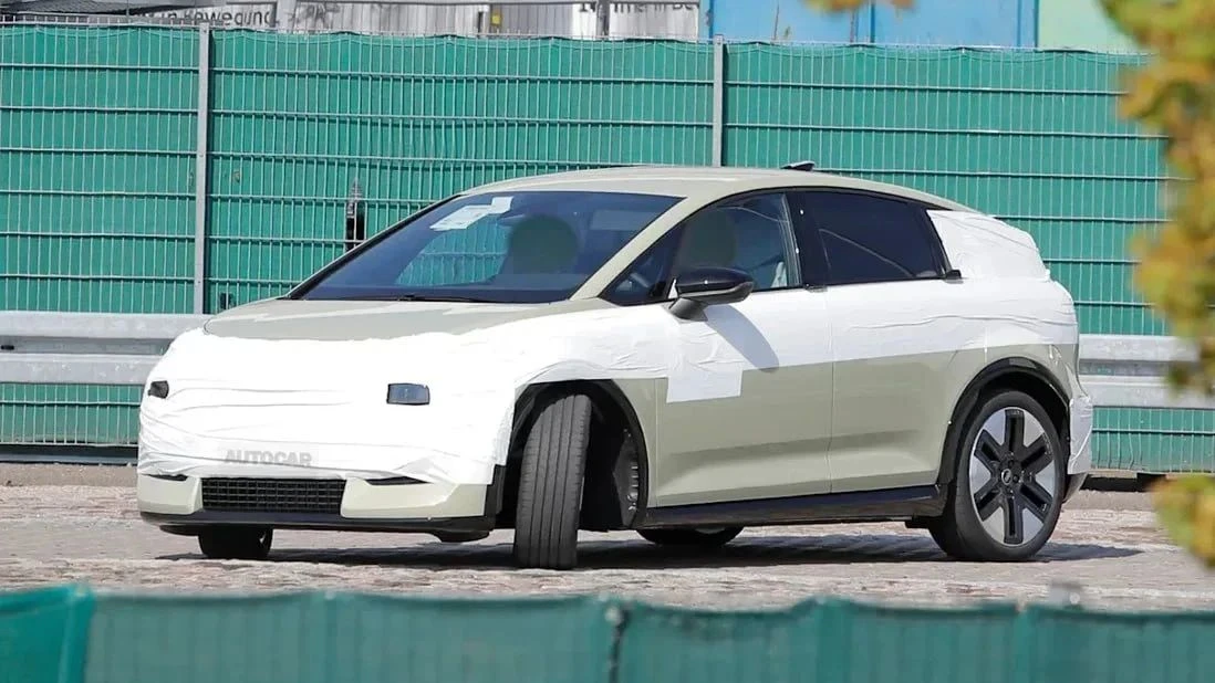 Новую Audi A2 снова заметили во время дорожных испытаний в Европе.