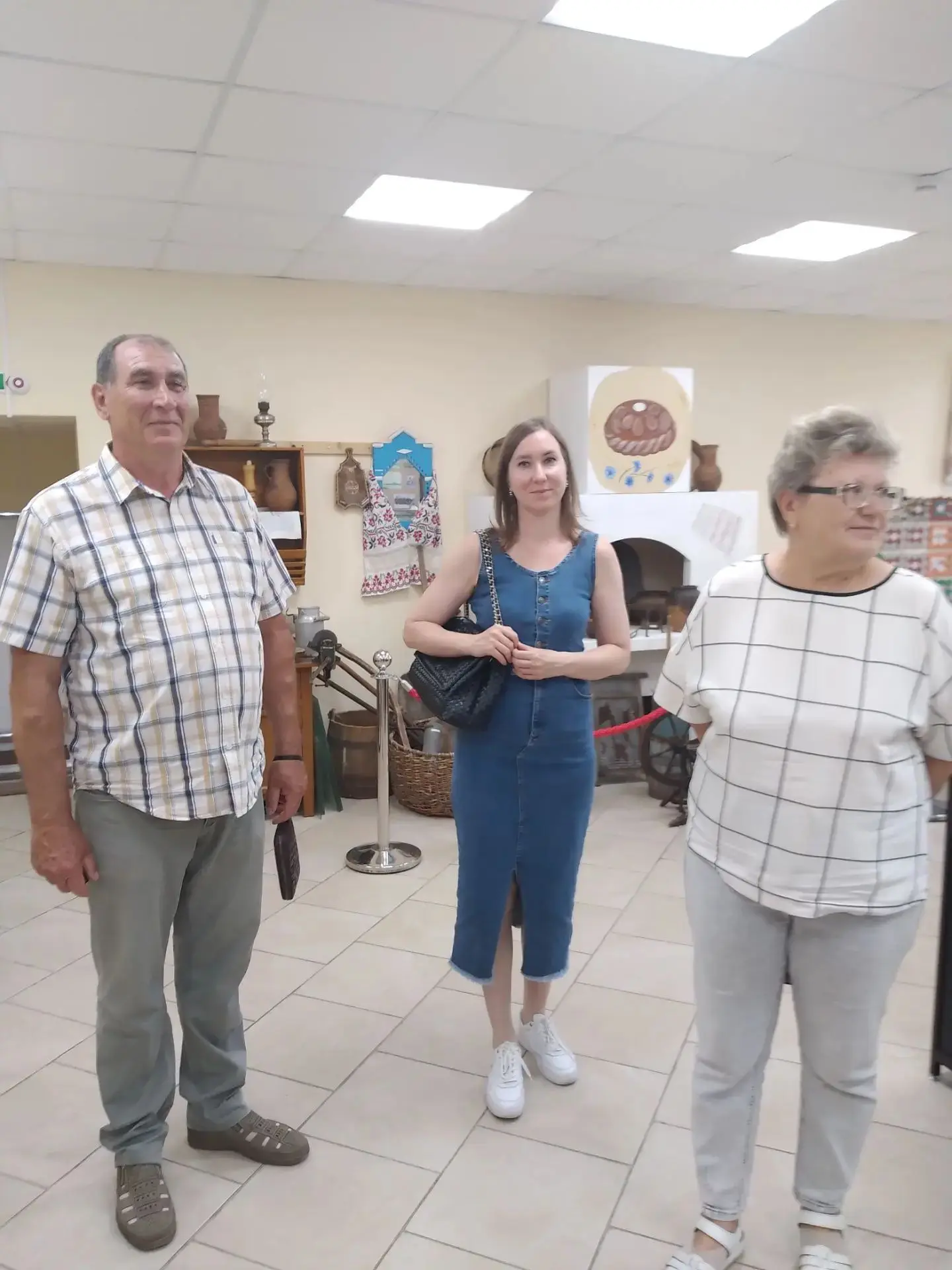 Жители города Тамбова - постоянные посетители отдела музея в с. Моисеево- Алабушка.

Многие из них п