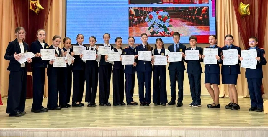 В школе торжественно закрыли Декаду истории и географии 15 апреля в нашей школе прошло яркое событие