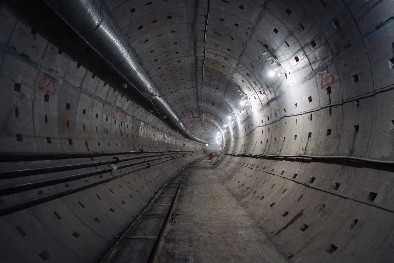 ⚒️Атмосфера строительства Красносельско-Калининской линии.
