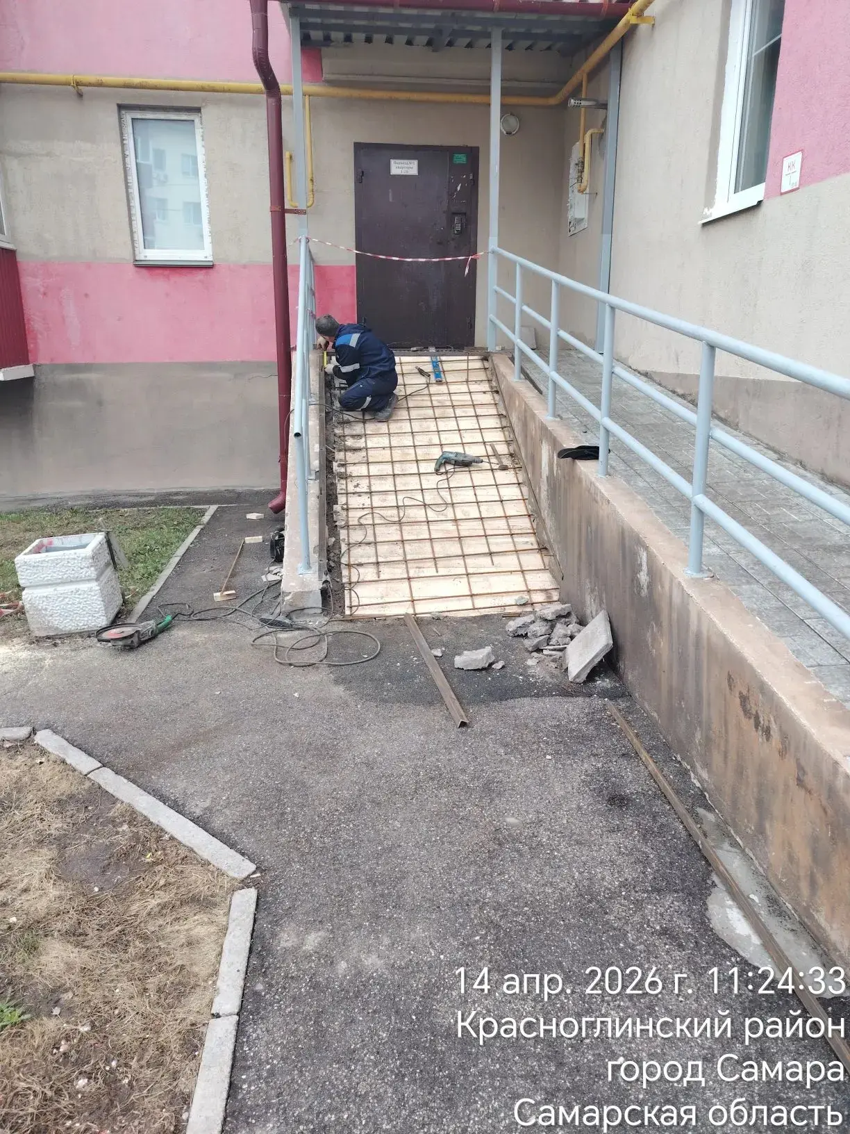 ПРОВЕДЕНЫ РАБОТЫ

МКД по адресу:
пос. Шведская слобода, д. 9, стр. 2, стр. 3, стр. 9
Залиты новые ма